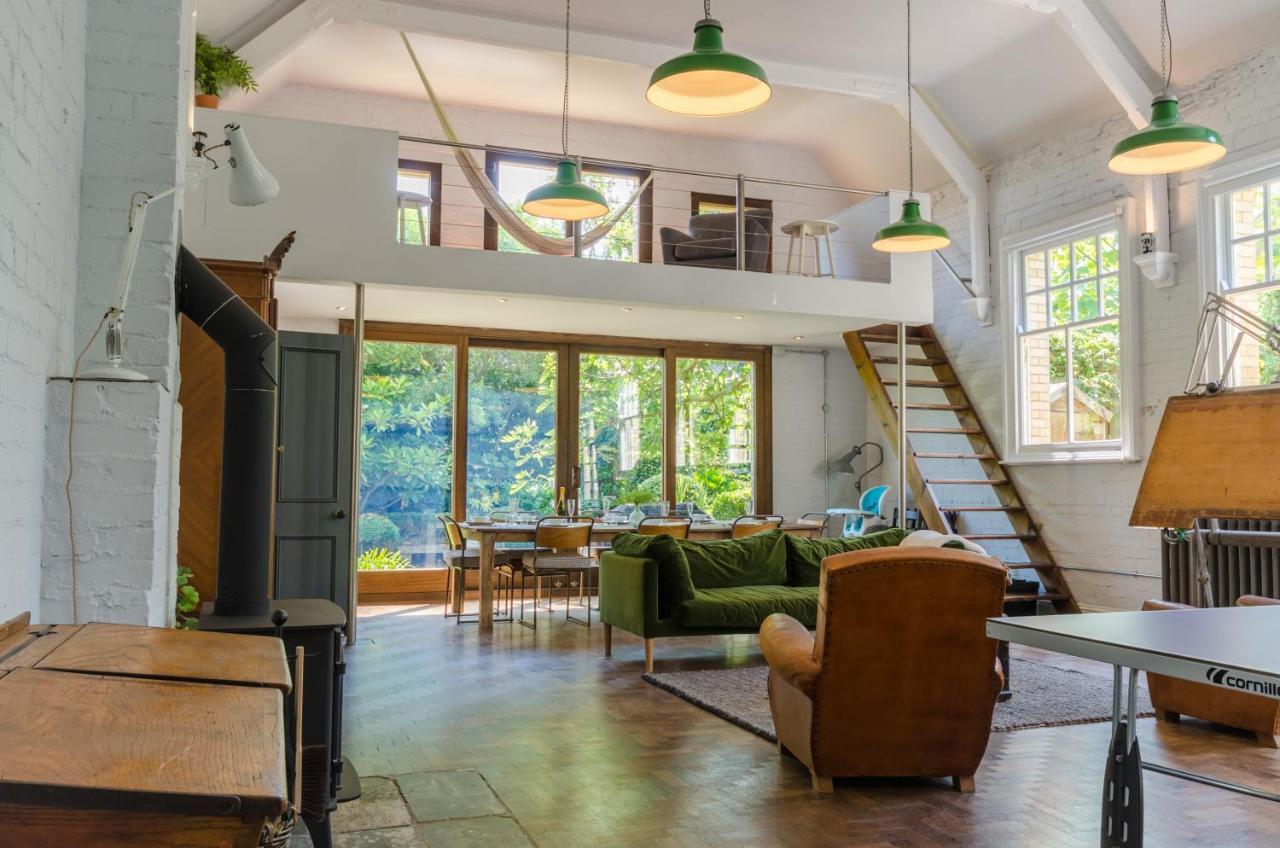 Вилла Luxury Victorian School With Views Of Harbour Фовей Экстерьер фото